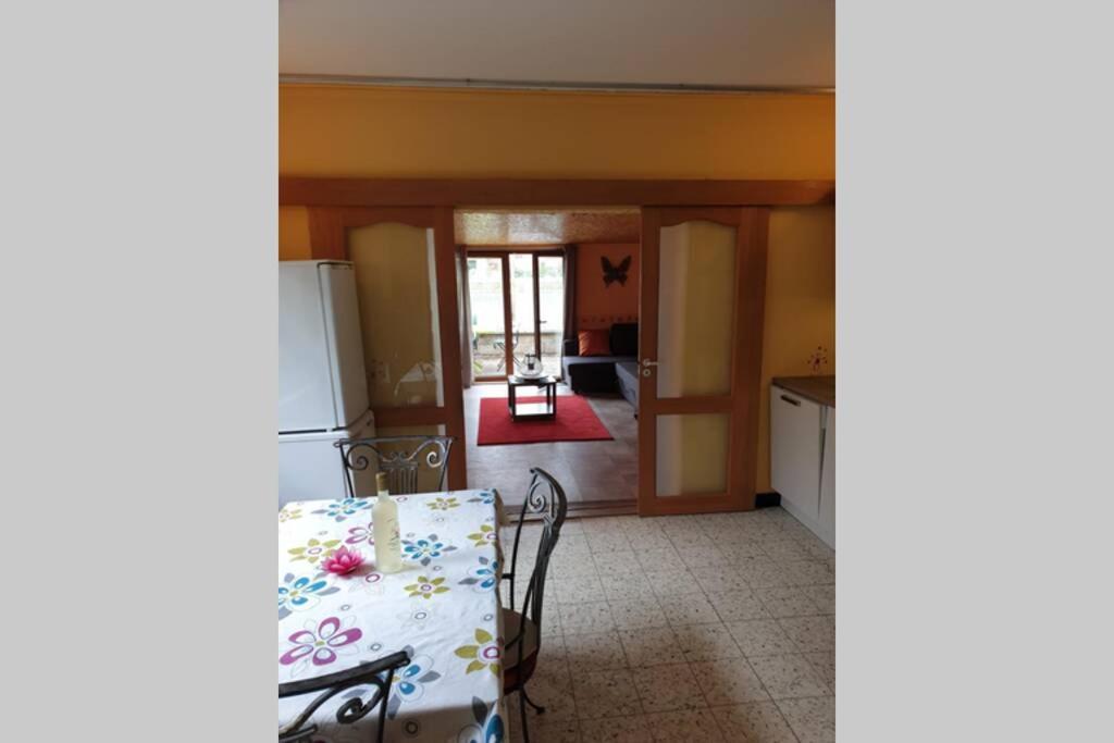 Apartament Le Bord De Meuse Dinant Zewnętrze zdjęcie